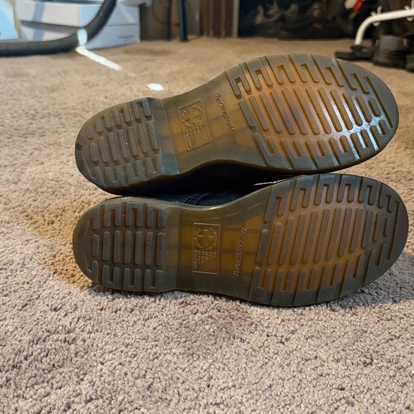 Dr. Martens Pascal Virginia Leather Lace Up black womens Boots - Picture 9 of 10